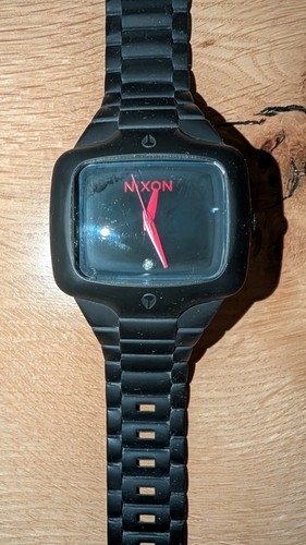 Nixon rubber player - rubber,