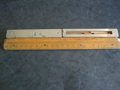 Ancienne alidade nivelatrice - ,