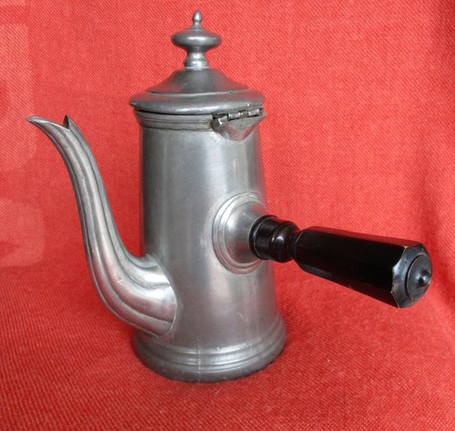 Ancienne petite chocolatiere - petite,