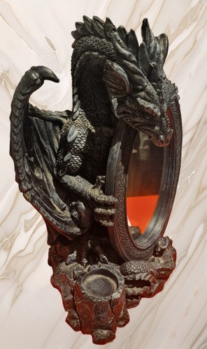 Figurine dragon avec miroir - avec,