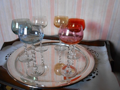 Beaux verres sur pied en - verres,