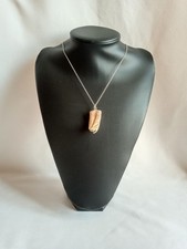 Chaîne Avec Pendentif