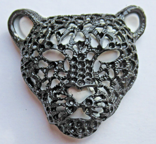 Badge broche panthère noire