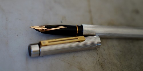 Stylo plume sheaffer - plume, targa