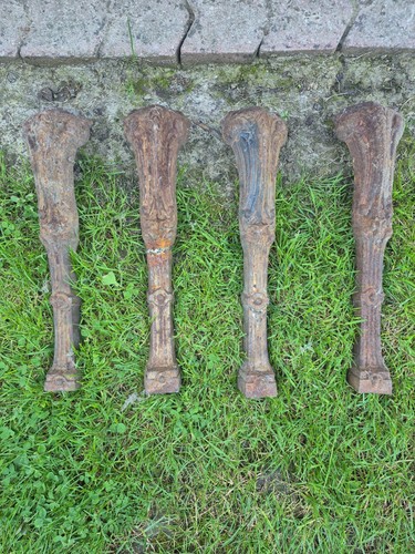 Anciens pieds poêle en - de,