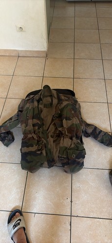 Uniforme militaire camouflage
