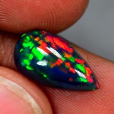 Opale noire d'Ethiopie, taille