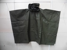 Lot 5 - Poncho militaire et