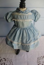 JOLIE PETITE ROBE ANCIENNE