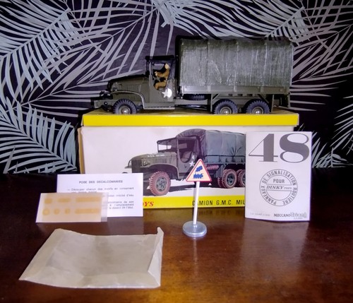 Camion gmc 6x6 militaire - gmc,