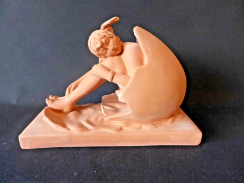 Femme dans oeuf style - oeuf,