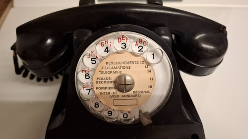 Téléphone ancien cadran - ancien,