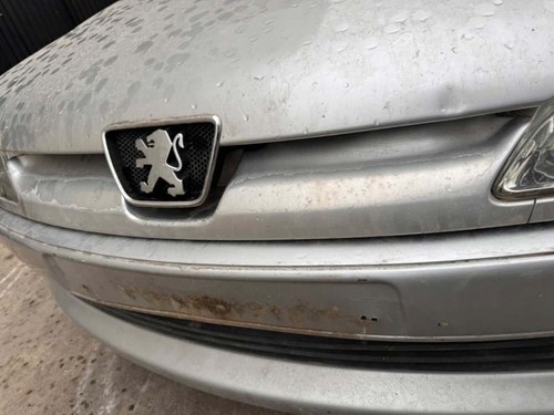 Grille gauche capot peugeot - grille,