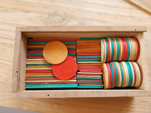 Jetons jeux anciens bois - anciens, en