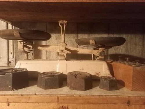 Ancienne balance plateaux - ancienne,