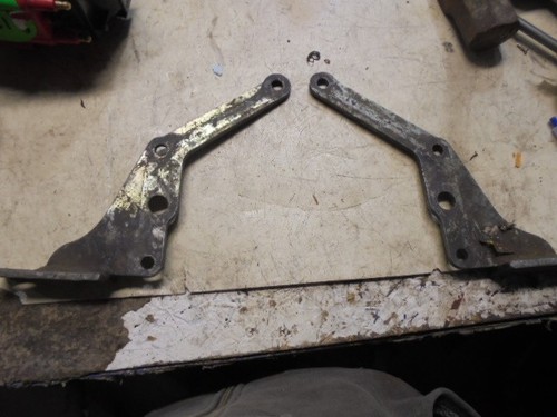 Engine mounts rear - mounts, chevy