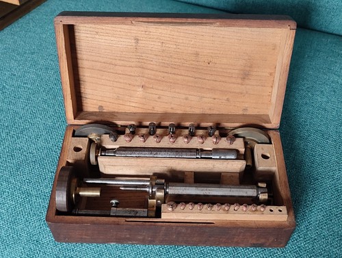 Tour horloger ancien f - d’horloger,