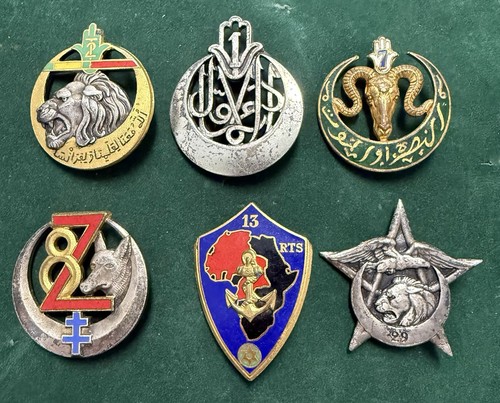 Lot insignes - de, 6