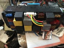 MERCEDES C CLASS W203 FR0NT SAM FUSE BOX  2035454201