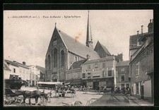 Old postcard Gallardon, Place du Marché, Eglise St-Pierre 