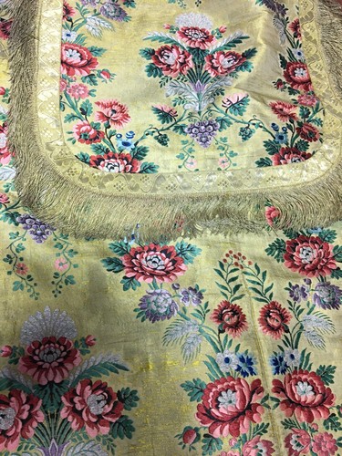 Chasuble aux fleurs charles - aux, x
