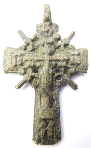 Pendentif crucifix croix