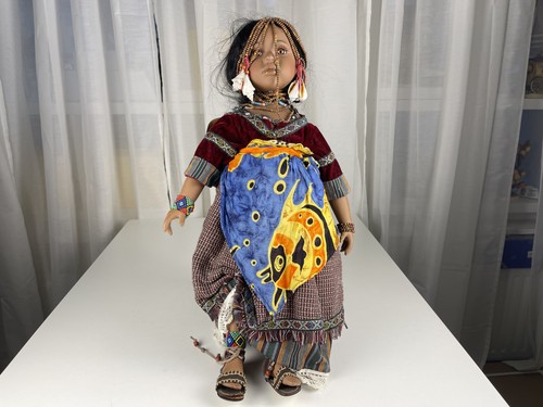 Poupée artiste en - poupée,