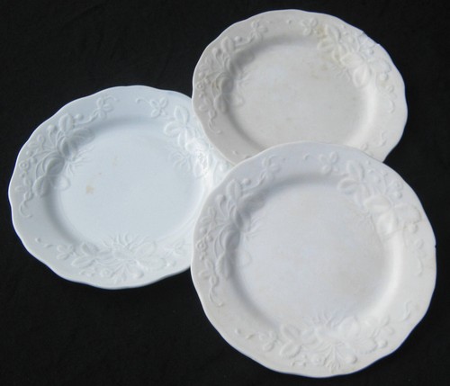 Ancienne assiette blanche - ancienne,