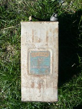 Bidon ancien pétrole