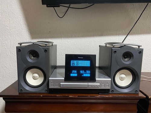 Pioneer stereo receiver - pioneer,