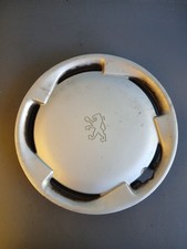 Peugeot 106 / Enjoliveur