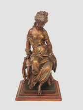 Très belle sculpture / statue Femme Élégante Assise au drapé régule façon bronze