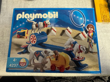 PLAYMOBIL ref 4237 CHIENS DE CIRQUE NEUF  JAMAIS OUVERT RARE