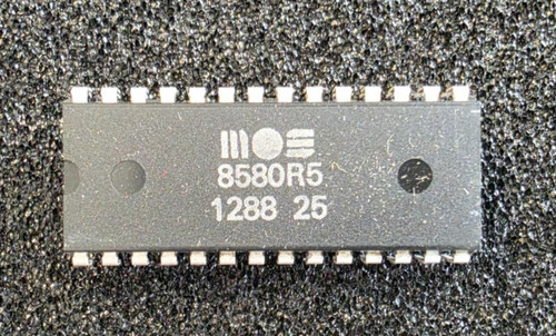 Mos 8580 commodore - 8580, r5