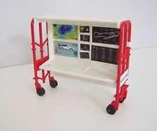 PLAYMOBIL (S166) RACING - Mobile Shelf Red Manager Stand Porsche 911 9225