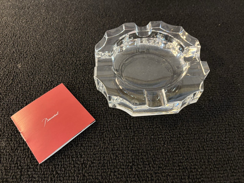 Cendrier cristal de - cendrier, en