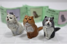 Figurine miniature chat persan
