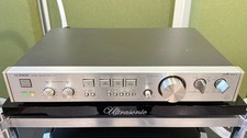 Luxman C-02 Preamplifier in