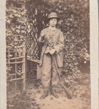 RARE CHASSEUSE FEMME CHASSEUR