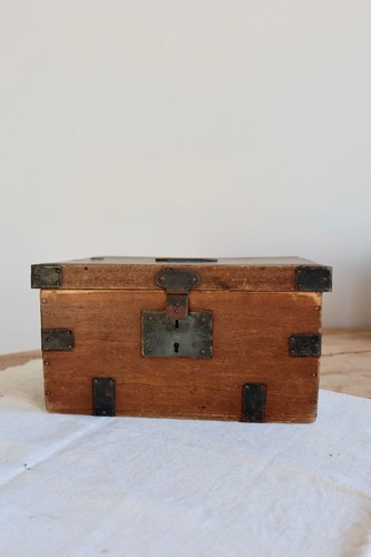 Petit coffre ancien bois - petit,