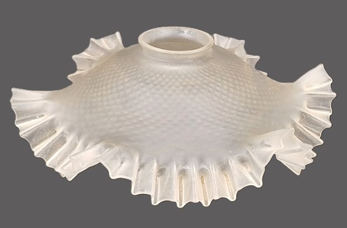 Assiette tulipe opaline
