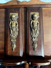 Bronzes d'appliques sur