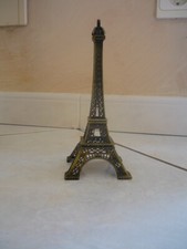 Tour Eiffel décorative en