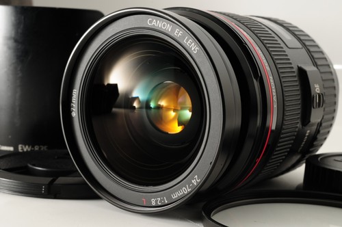 Near mint hood canon - w/hood],