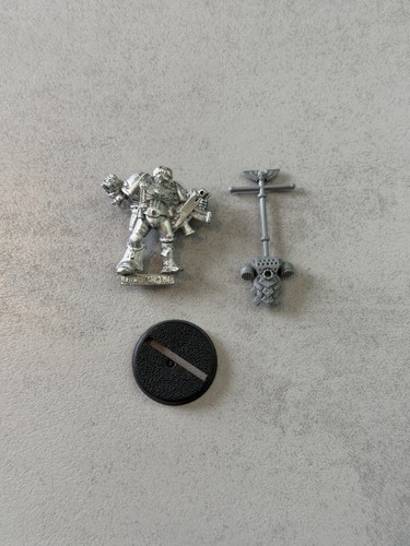 Warhammer 40k capitaine - capitaine, space