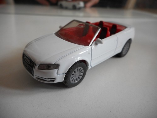 Siku audi cabriolet 2 - siku, fsi