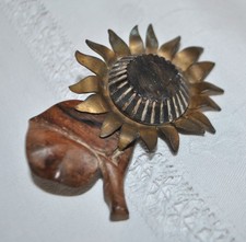 Broche vintage Tournesol en bois Olivier et laiton ARTISANAT 1960