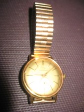 ancienne montre mécanique