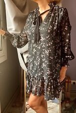 Robe noir fleuri manches longues élastiques et froufrou doublé T 36 S -M ruban