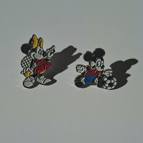 Disney lot pins mickey et - 2,
